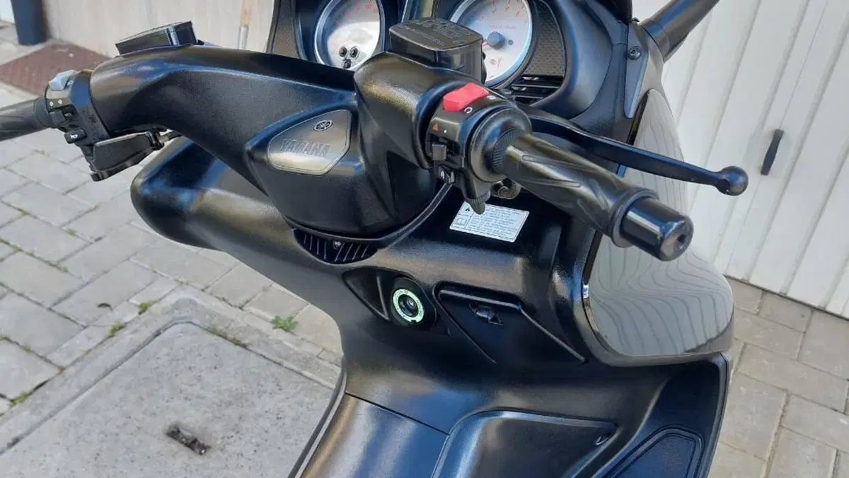 Yamaha T-Max 500 (2004 - 07)  (6)