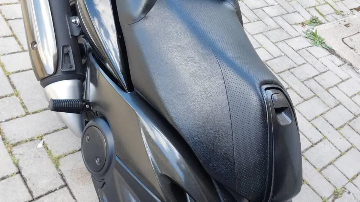 Yamaha T-Max 500 (2004 - 07)  (8)