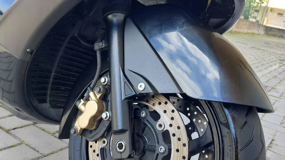 Yamaha T-Max 500 (2004 - 07)  (9)