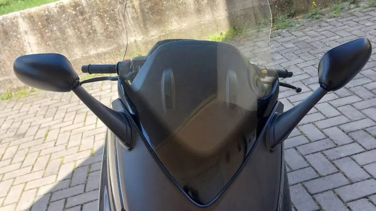 Yamaha T-Max 500 (2004 - 07)  (12)