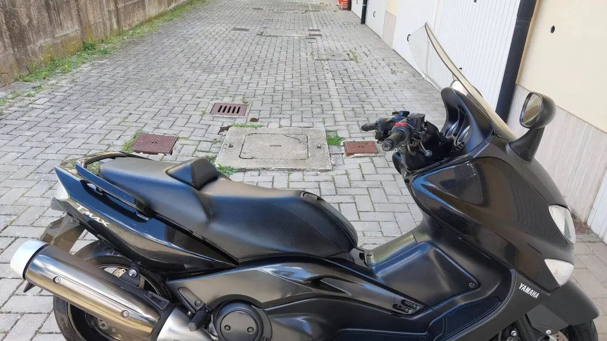 Yamaha T-Max 500 (2004 - 07)  (17)