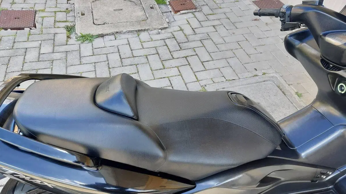 Yamaha T-Max 500 (2004 - 07)  (19)