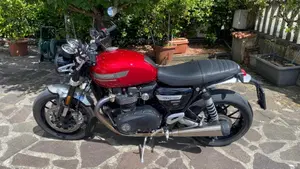 Triumph Speed Twin 1200 Stealth Edition (2024) 
