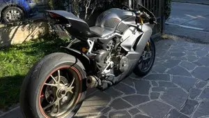 Ducati Panigale V4 S 1100 (2018 - 19)  (9)