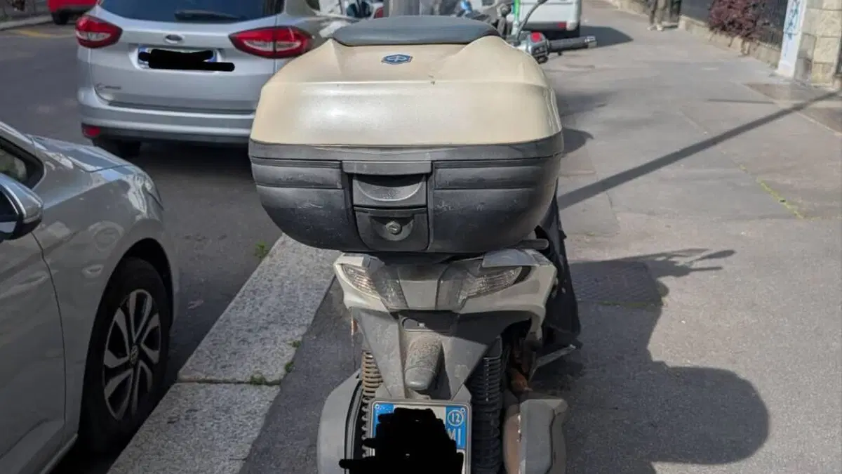 Piaggio Mp3 300 ie Yourban ERL/LT (2011 - 16)  (3)
