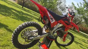Honda CR 125 R (2003 - 04)  (2)
