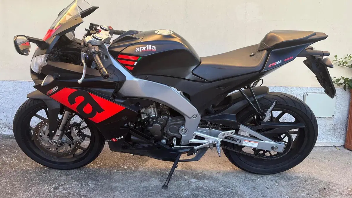 Aprilia RS4 125 (2017 - 18) 