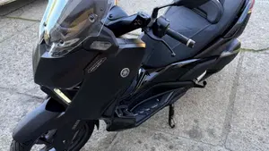 Yamaha X-Max 300 Tech Max (2025 - 26)  (5)