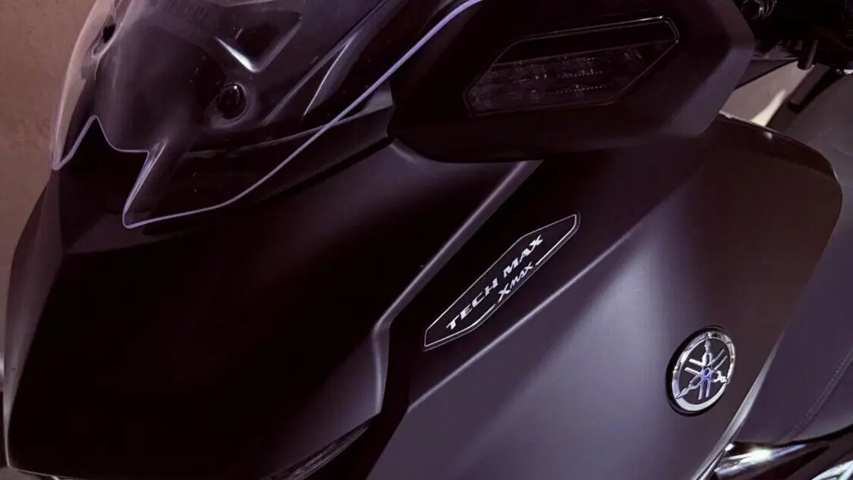Yamaha X-Max 300 Tech Max (2025 - 26)  (8)