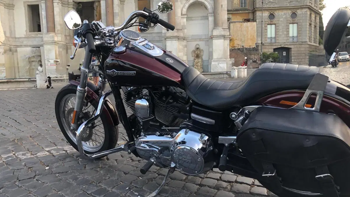 Harley-Davidson 1690 Super Glide Custom (2014) - FXDC  (3)