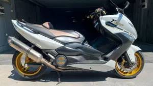 Yamaha T-Max 500 (2008 - 12)  (4)