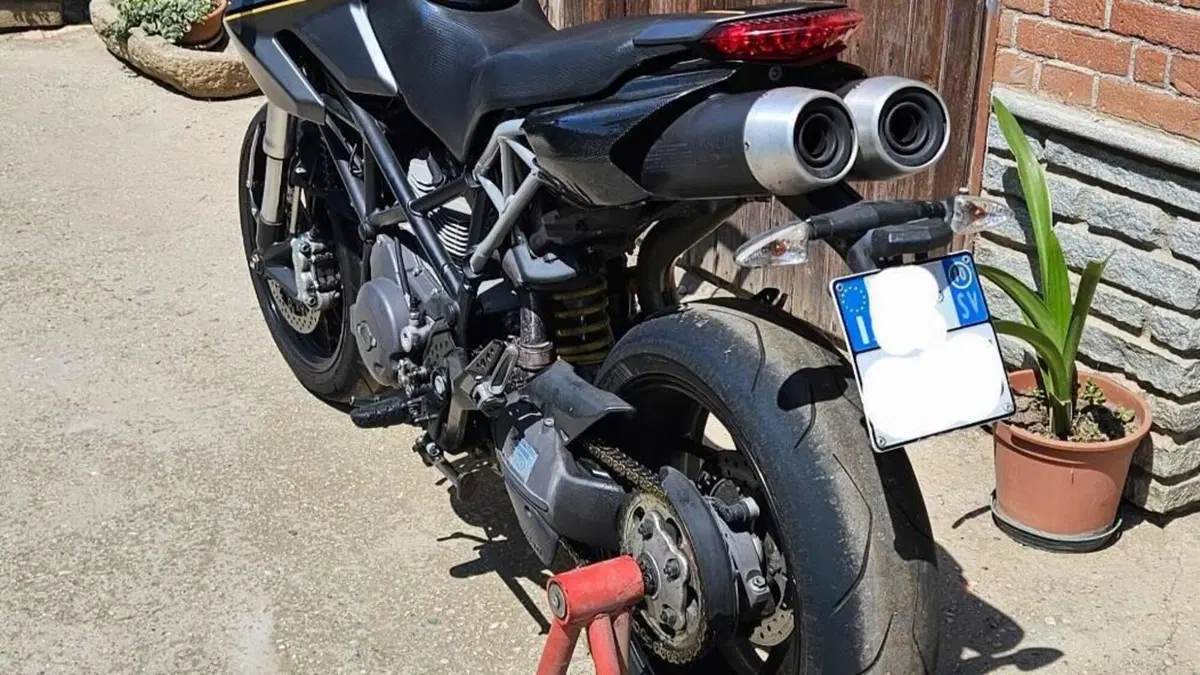 Ducati Hypermotard 796 (2012)  (3)