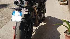 Ducati Hypermotard 796 (2012)  (4)