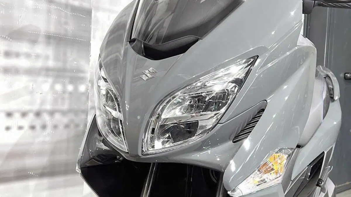 Suzuki Burgman 400 (2022 - 24)  (9)