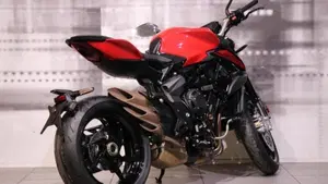 MV Agusta Brutale 800 Rosso (2021 - 23)  (8)