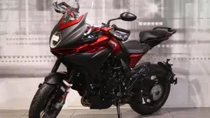 MV Agusta Turismo Veloce 800 Lusso (2021 - 22)  (7)
