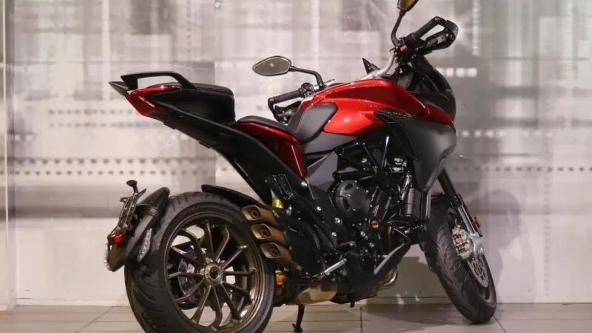MV Agusta Turismo Veloce 800 Lusso (2021 - 22)  (8)