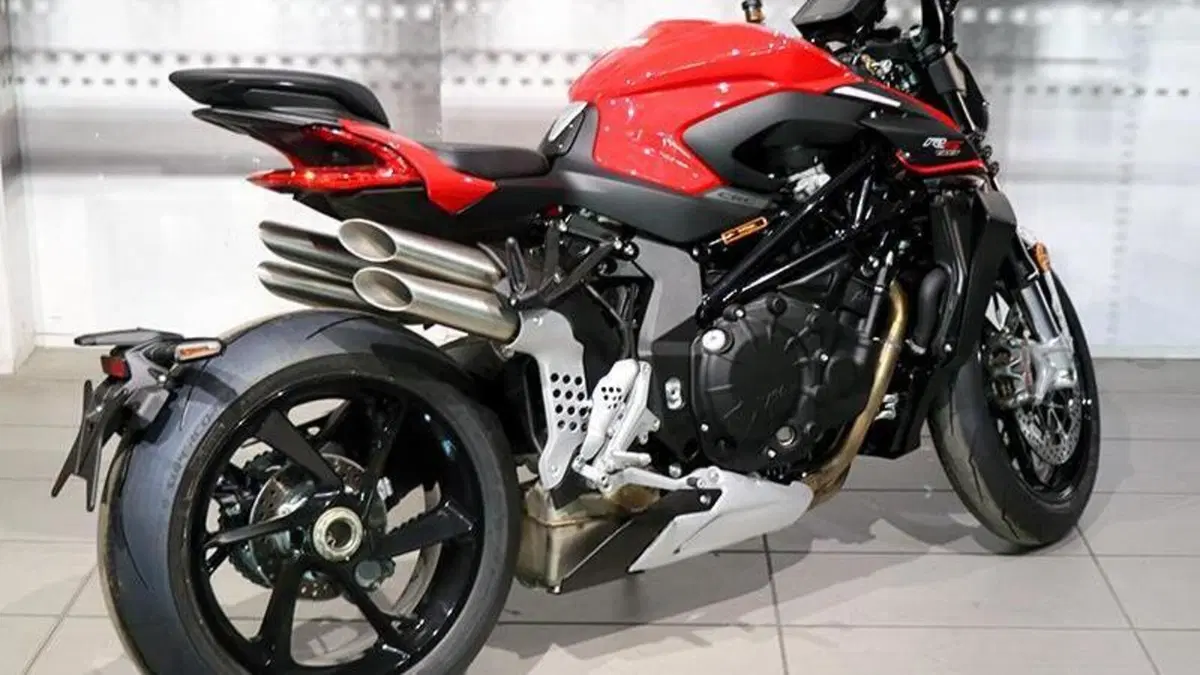 MV Agusta Brutale 1000 RS (2022 - 26)  (7)