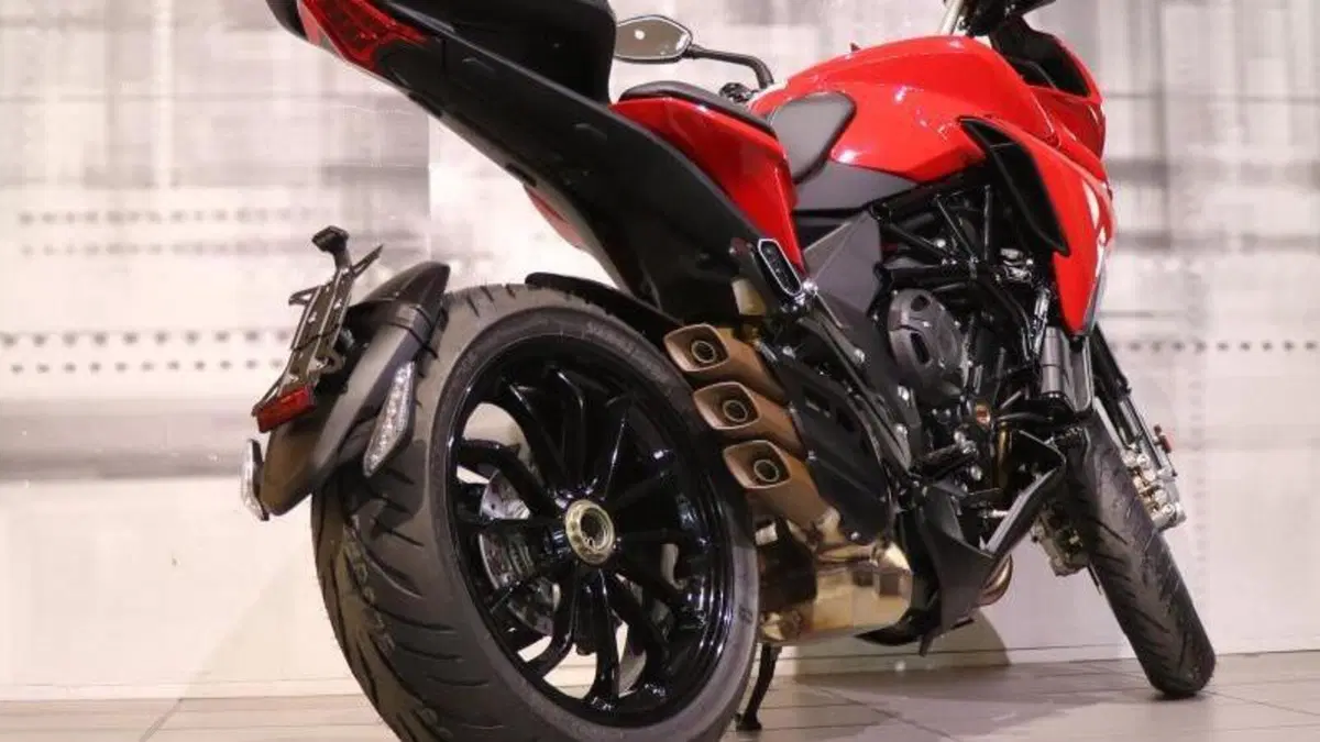 MV Agusta Turismo Veloce 800 Rosso (2021 - 23)  (7)