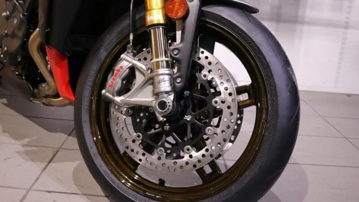 MV Agusta Brutale 1000 RR (2021 - 25)  (9)