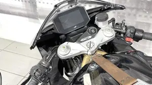 MV Agusta Superveloce 800 S (2021 - 25)  (6)