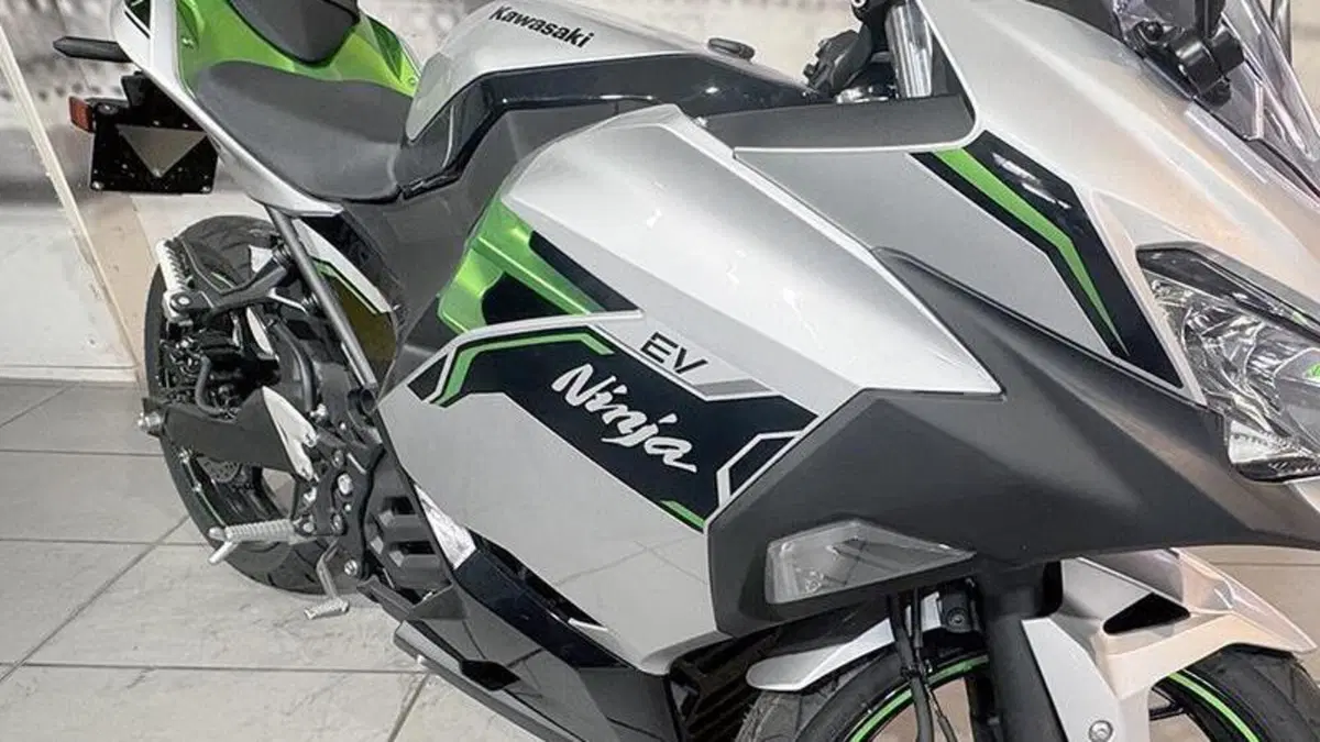 Kawasaki Ninja e-1 (2024 - 26)  (9)