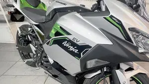 Kawasaki Ninja e-1 (2024 - 26)  (9)