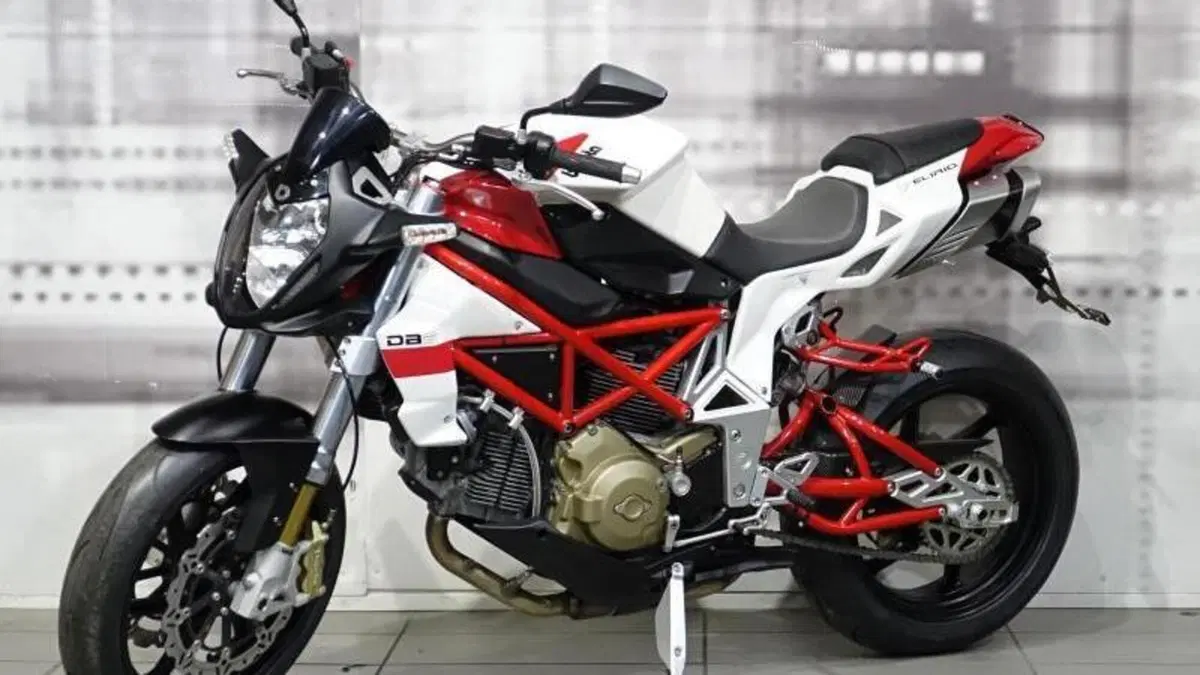 Bimota DB6 Delirio E (2006 - 15)  (7)