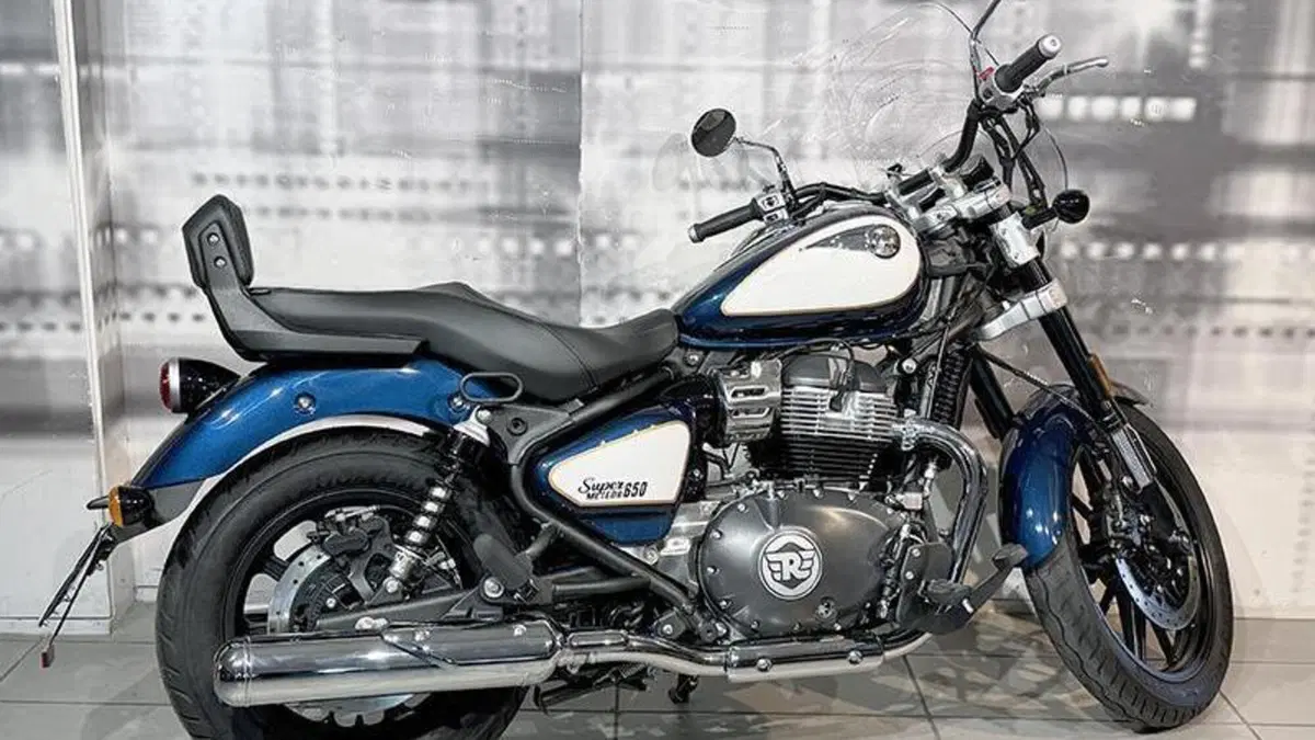 Royal Enfield Super Meteor 650 (2023 - 26)  (7)