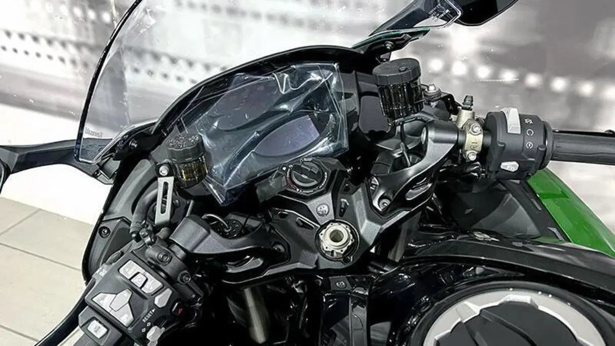 Kawasaki Ninja H2 SX SE (2023 - 26)  (6)