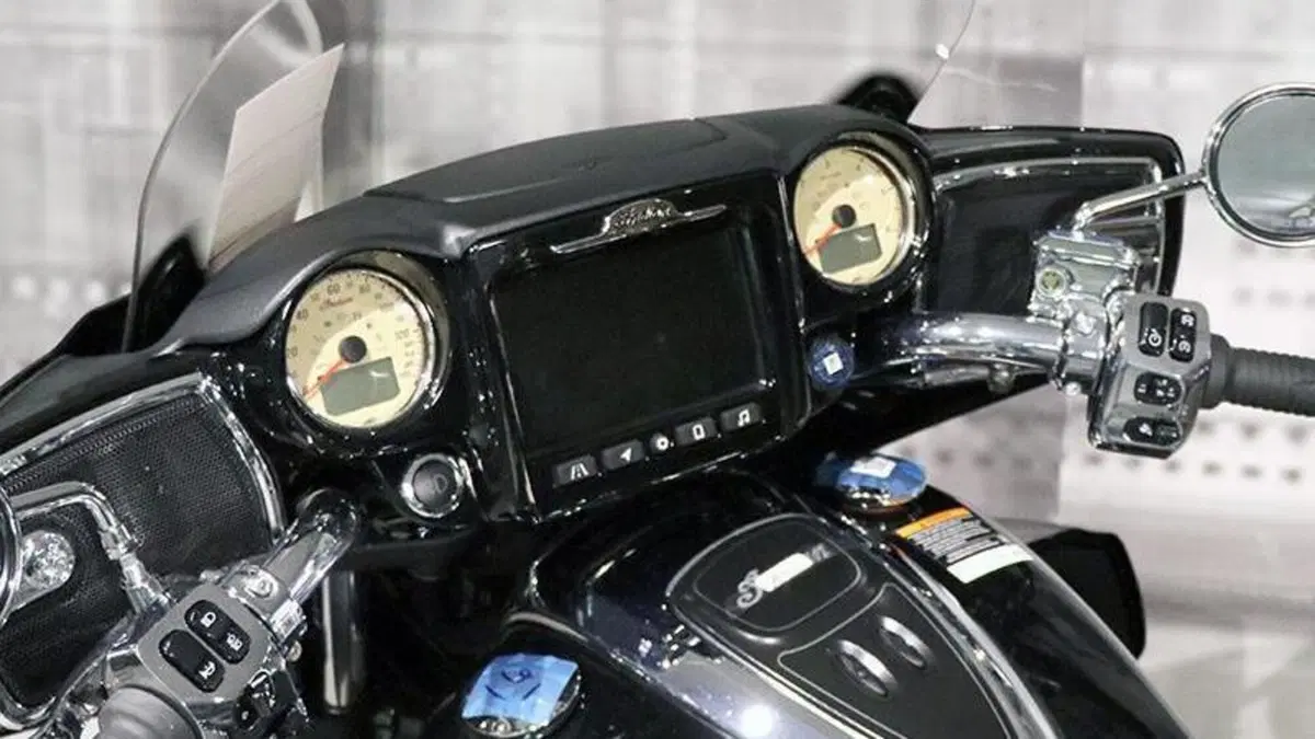 Indian Roadmaster 1890 (2021 - 25)  (6)