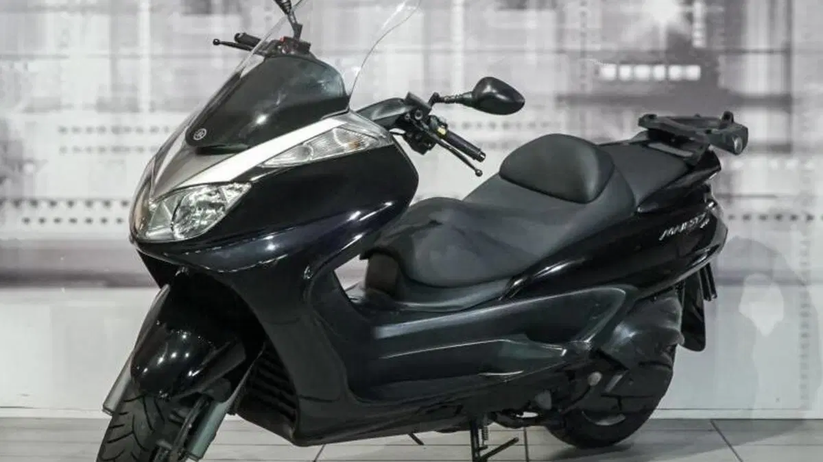 Yamaha Majesty 400 (2004 - 08)  (7)