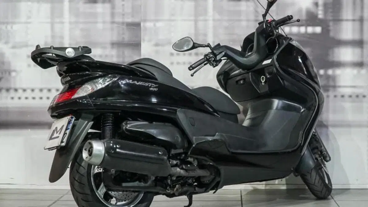 Yamaha Majesty 400 (2004 - 08)  (8)