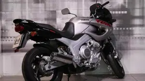 Yamaha TDM 850 (1996 - 01)  (8)