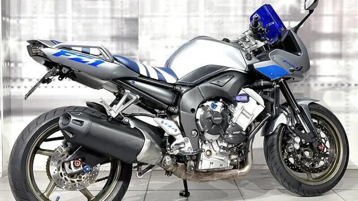 Yamaha FZ1 Fazer (2006 - 16)  (8)