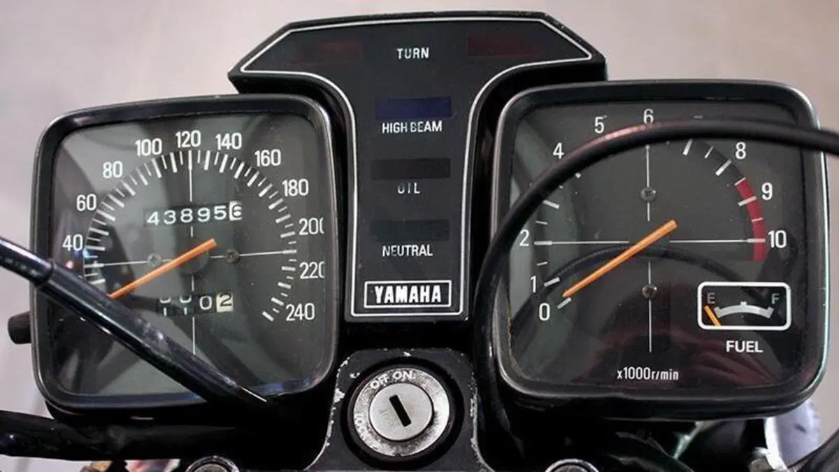 Yamaha XS 1100  (6)