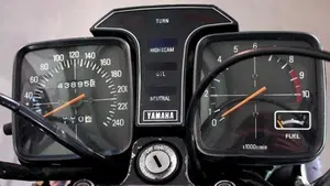 Yamaha XS 1100  (6)