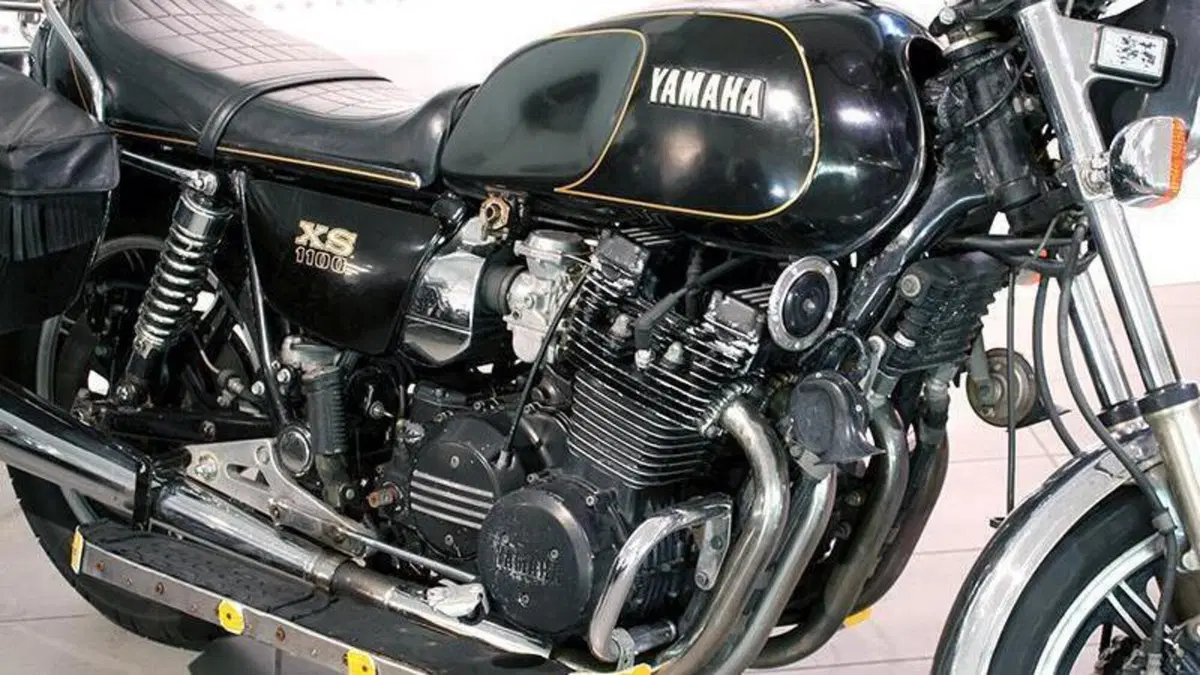 Yamaha XS 1100  (8)