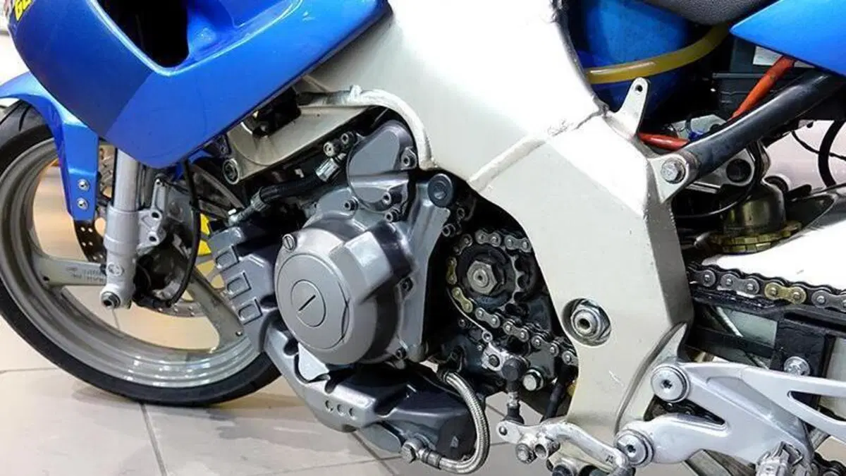 Yamaha SZR 660 (1996 - 98)  (9)