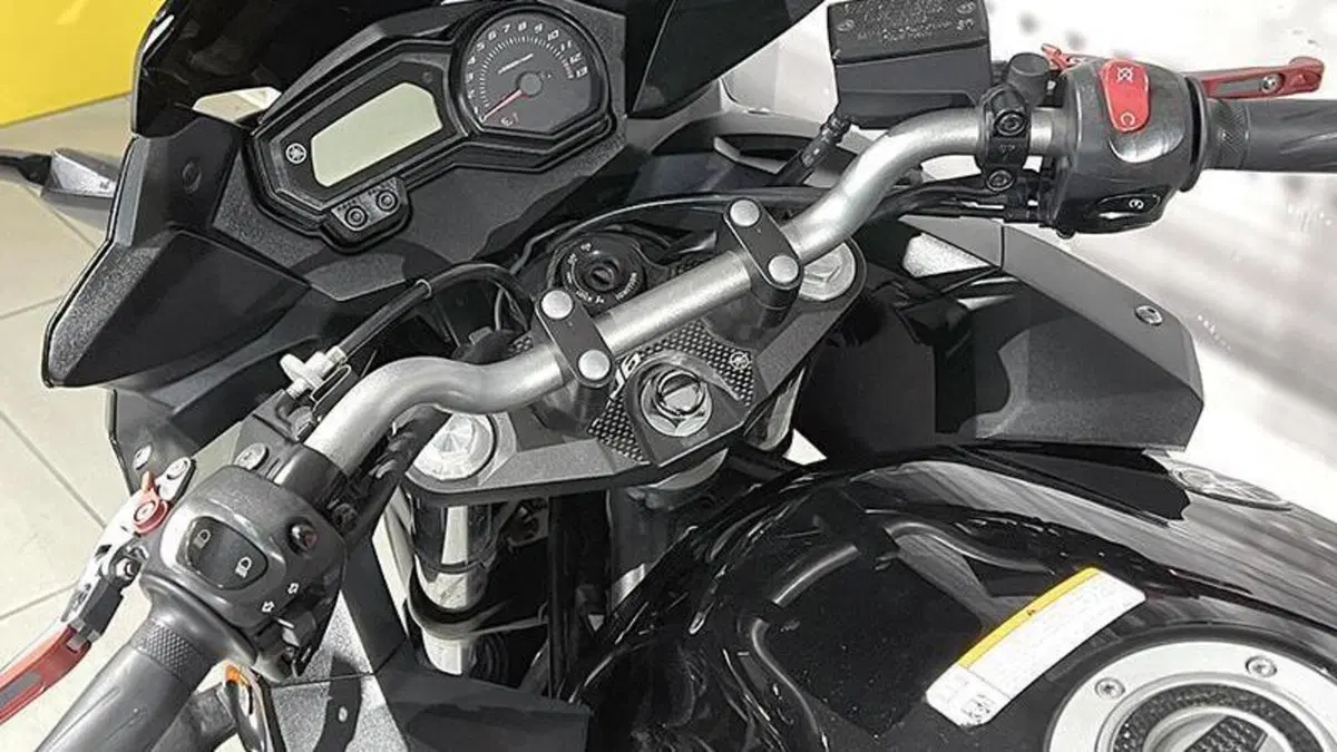 Yamaha XJ6 Diversion (2009 - 15)  (6)