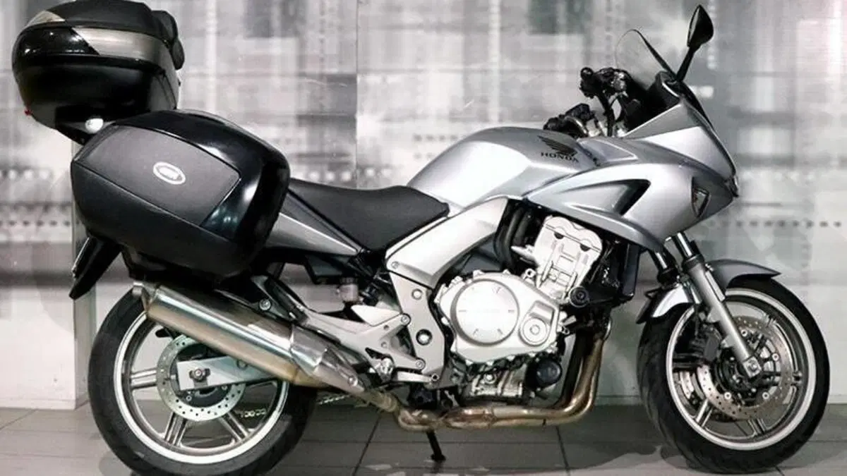 Honda CBF 1000  (7)