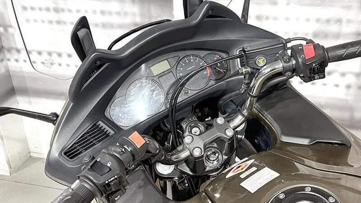 Honda Deauville 700   (6)
