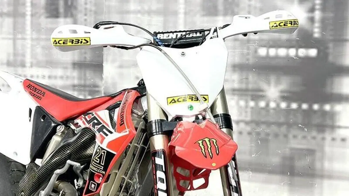 Honda CRF 450R (2001 - 02)  (9)