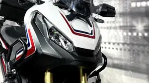 Honda X-ADV 750 (2017)  (9)