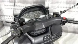 Suzuki Burgman AN 400 i.e. (2004 - 05)  (6)