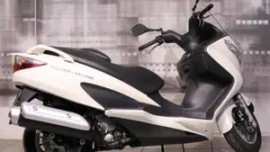 Suzuki Burgman UH 200 (2006 - 12)  (7)