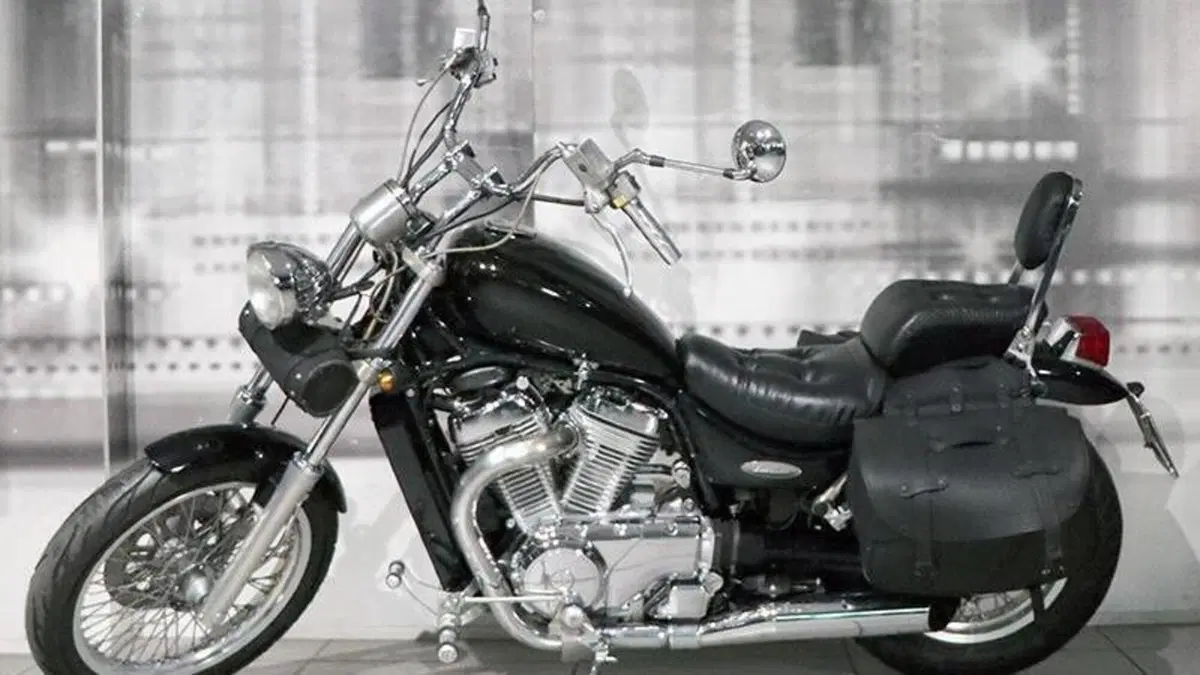 Suzuki VS 600 GLF Intruder (1996 - 98)  (7)