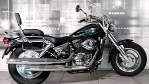 Suzuki Marauder VZ 800  (8)