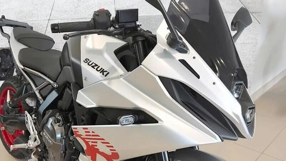 Suzuki GSX-8R (2024 - 26)  (7)