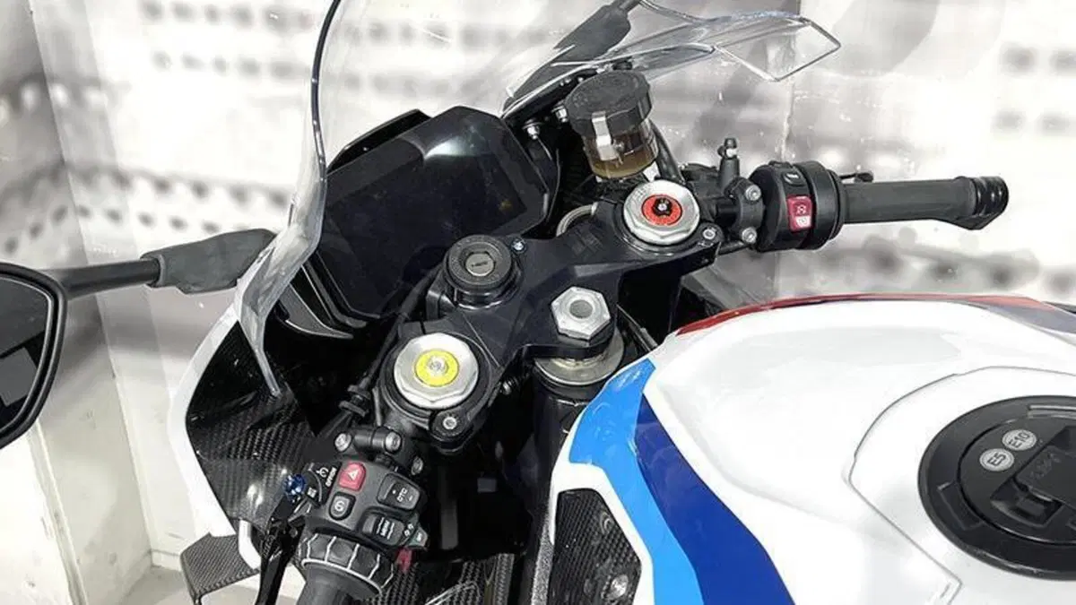Bmw M 1000 RR (2021 - 22)  (6)